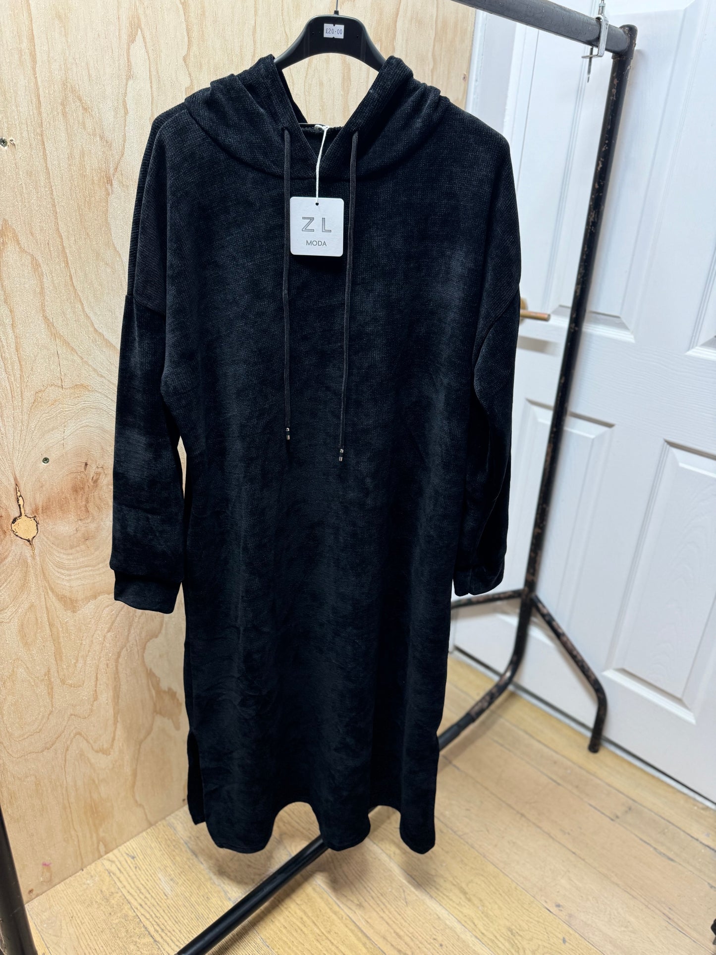 HOODIE DRESS VELVET TOUCH( black)