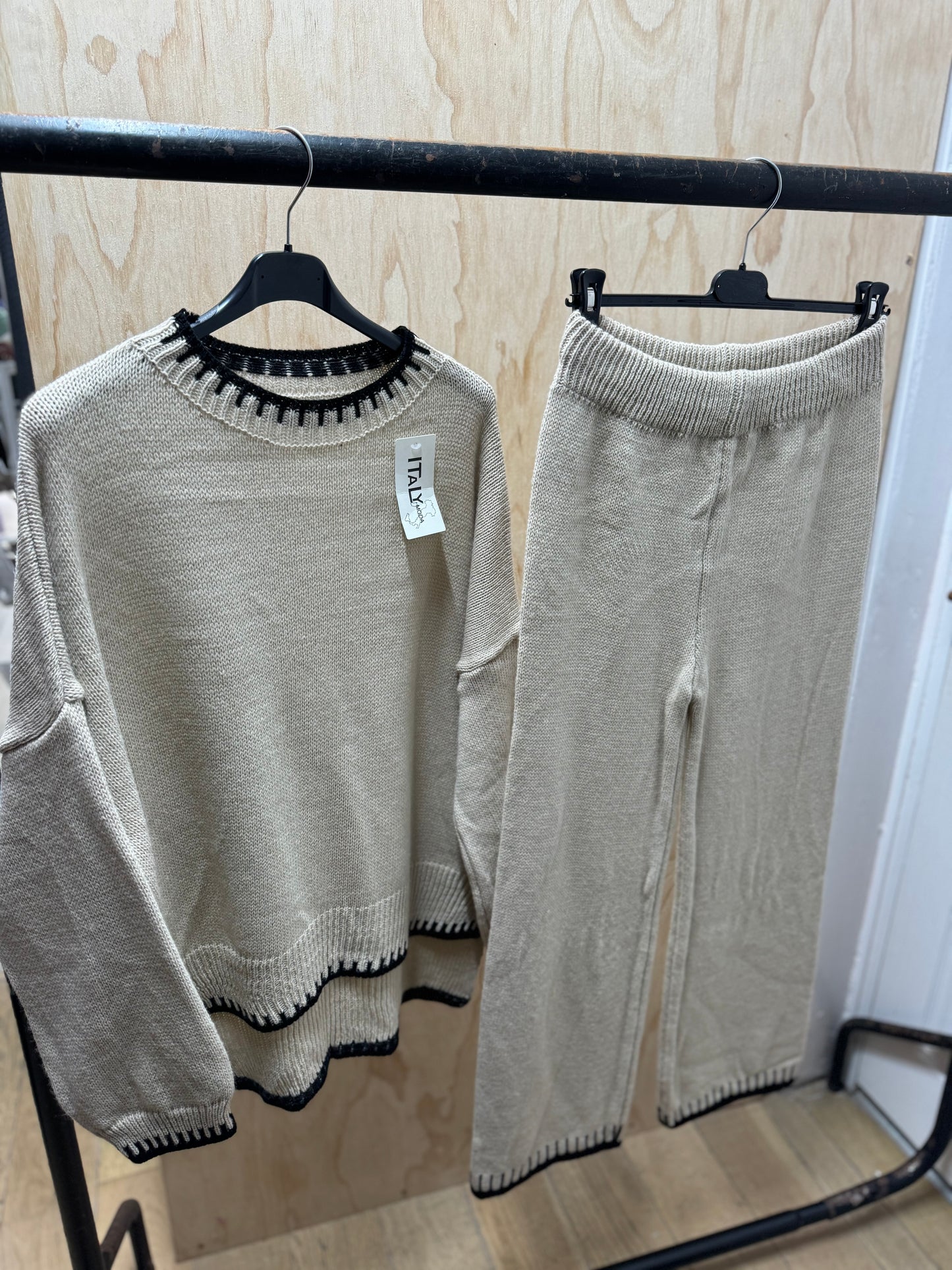 KNIT WEAR WINTER CO ORD STONE COLOR