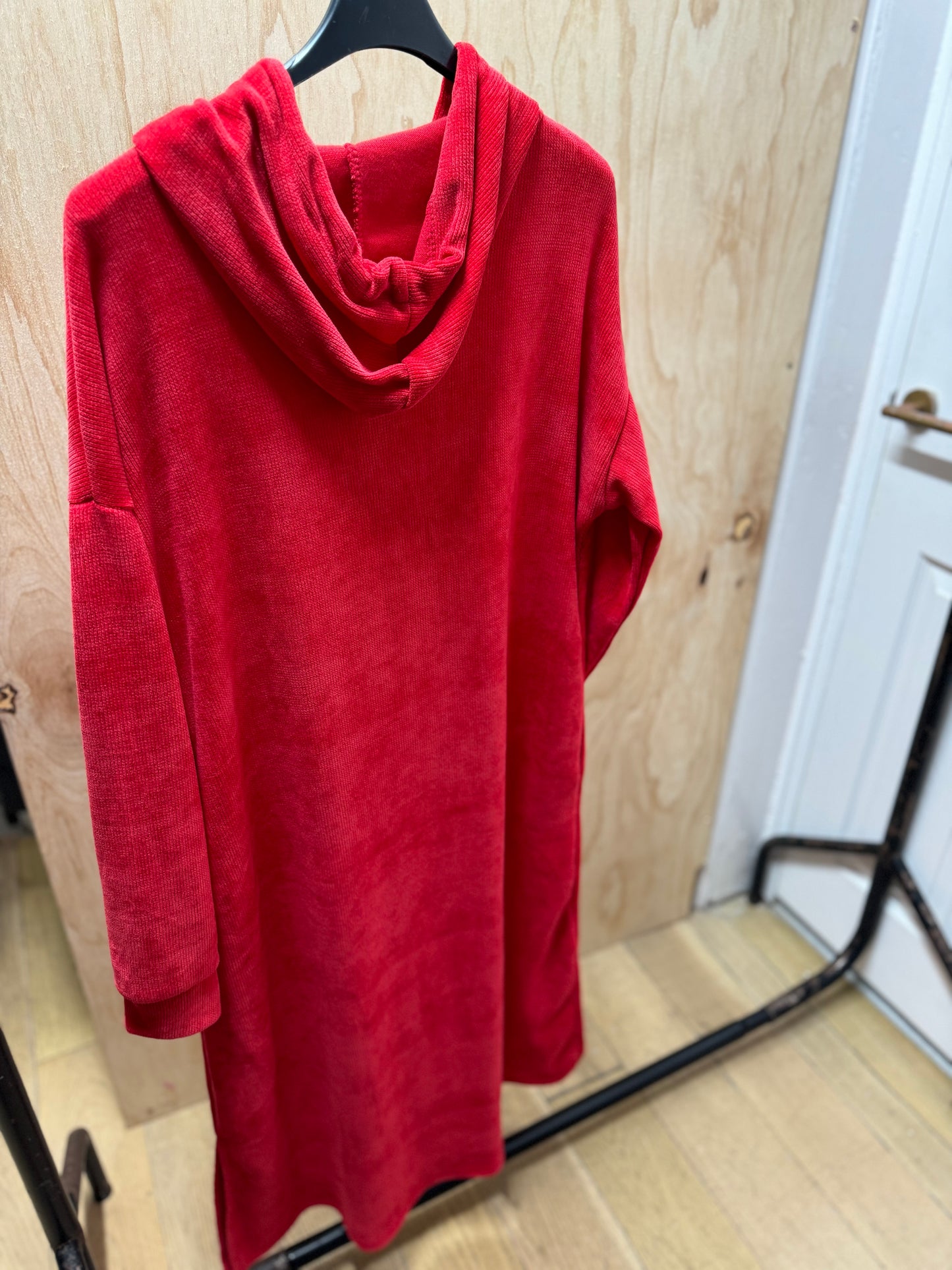 HOODIE DRESS VELVET TOUCH W POCKETS