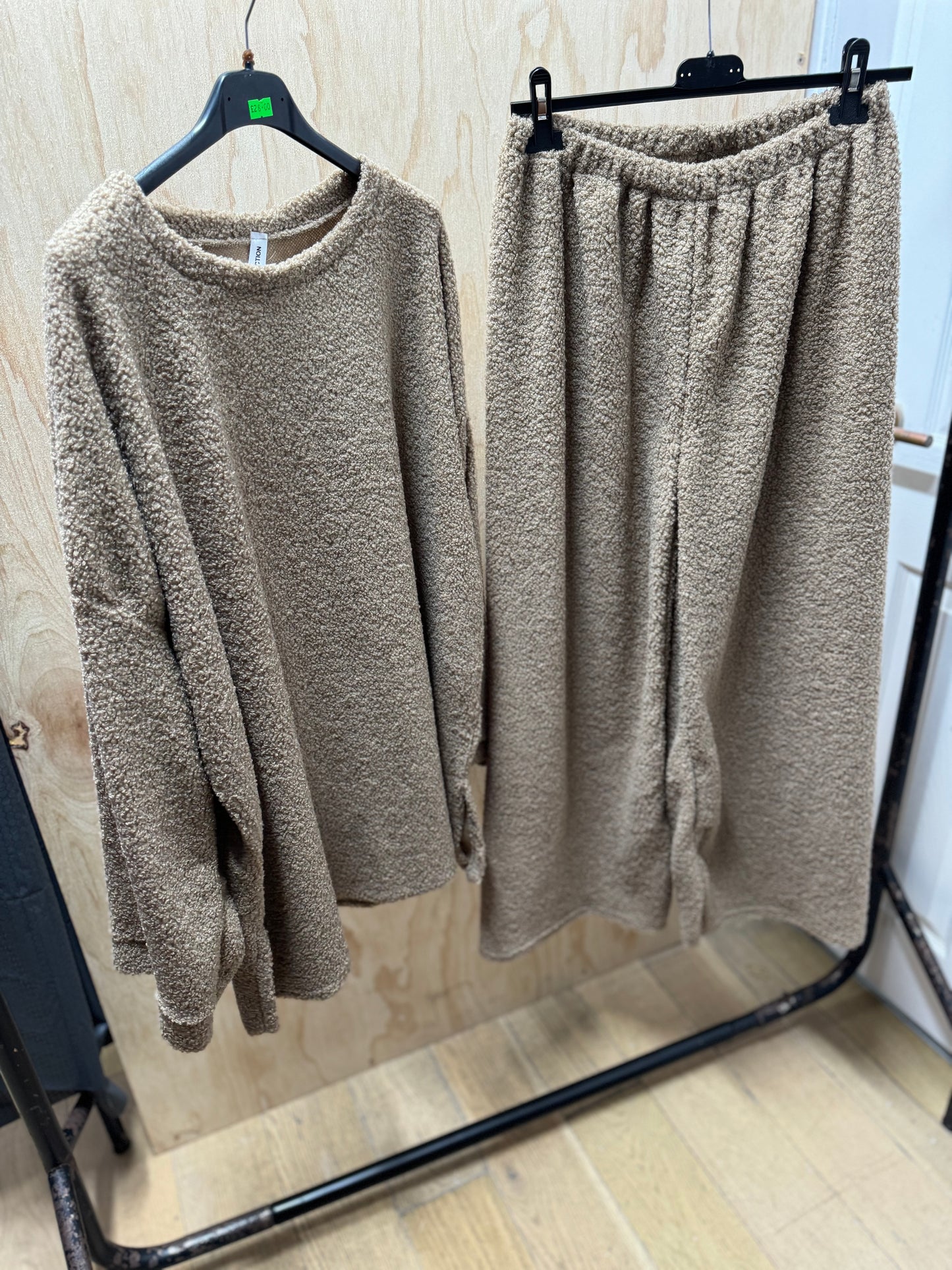 FAUX SKIN FLUFFY CO ORD