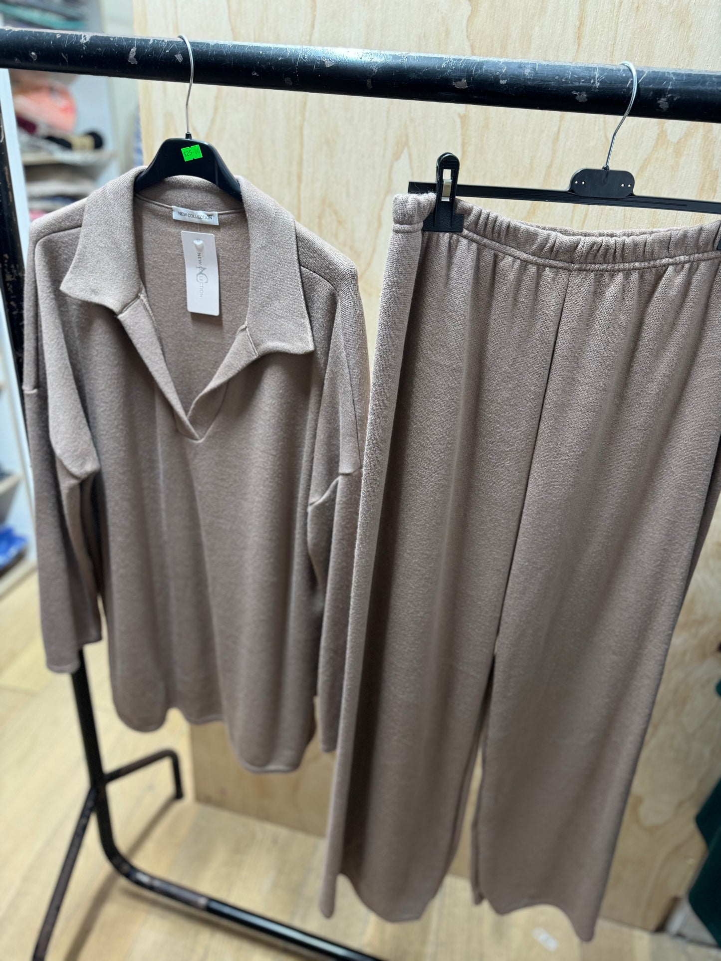 COLLARED SOFT WOOL AUTUMN CO ORD(Stone)