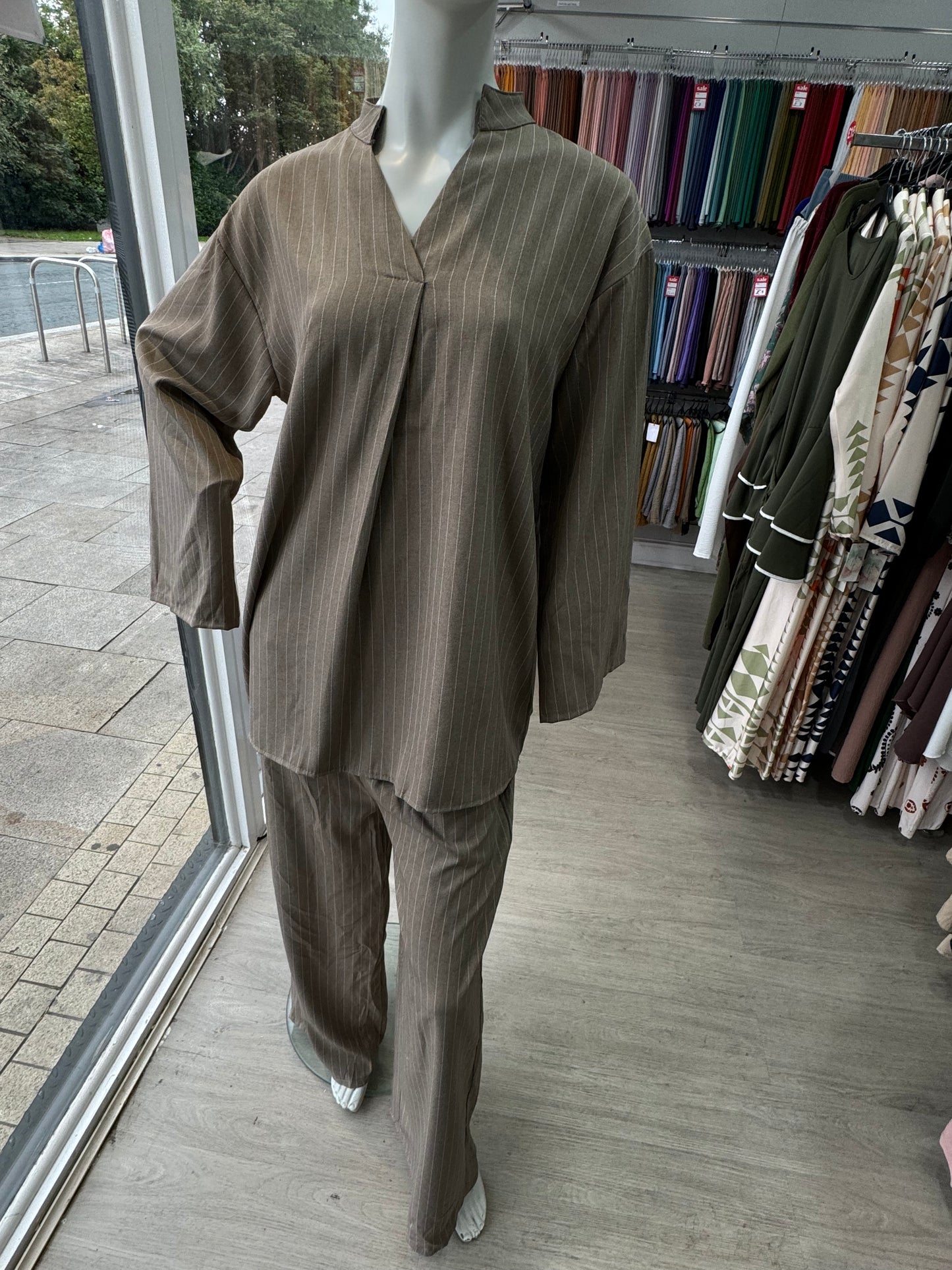 Lining Basic V Co-Ord