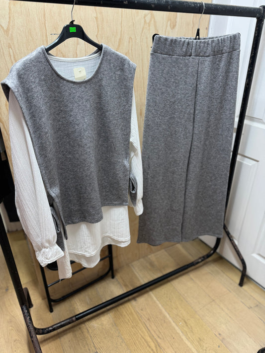 THREE PIECE SWEATER SET