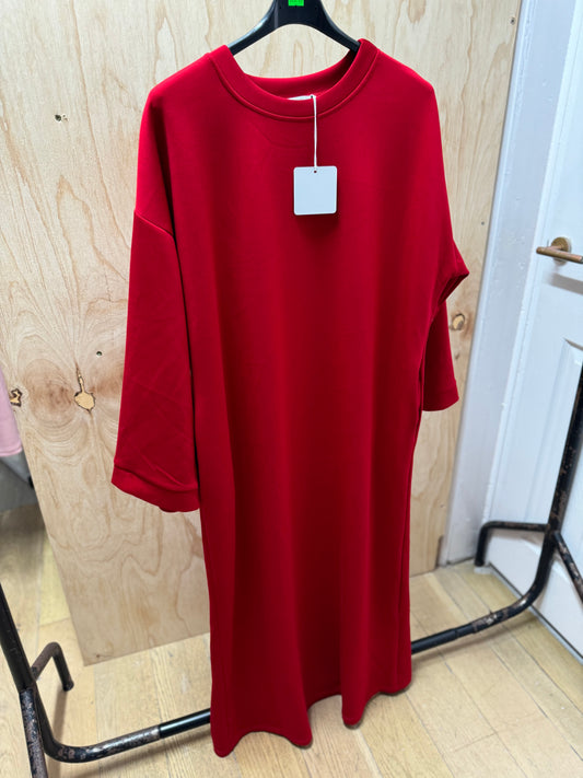 CASUAL POCKET WARM ABAYA (red)
