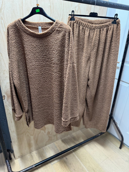 FAUX SKIN FLUFFY CO ORD