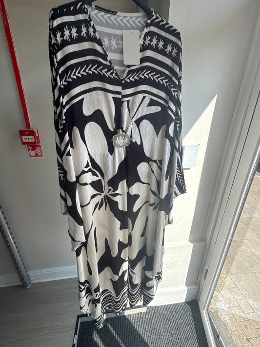 LINEN BELLY BUTTON MAXI ABAYA DRESS