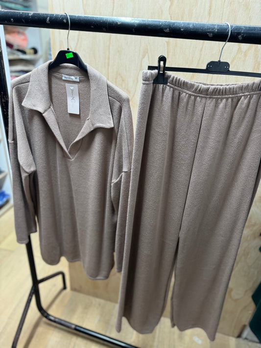 COLLARED SOFT WOOL AUTUMN CO ORD(Stone)