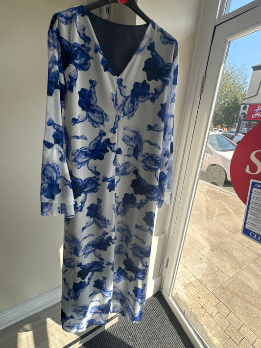 CHIFFON TIE BACK DRESS WITH FLARED SLEEVES