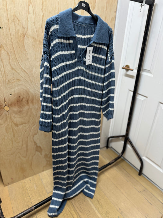 VERTICAL STRIPE COLLARED DRESS (Blue)