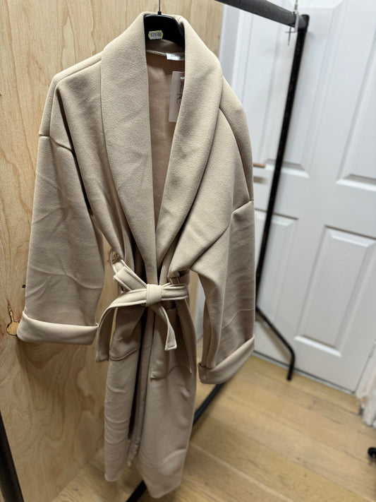 TRENCH coat