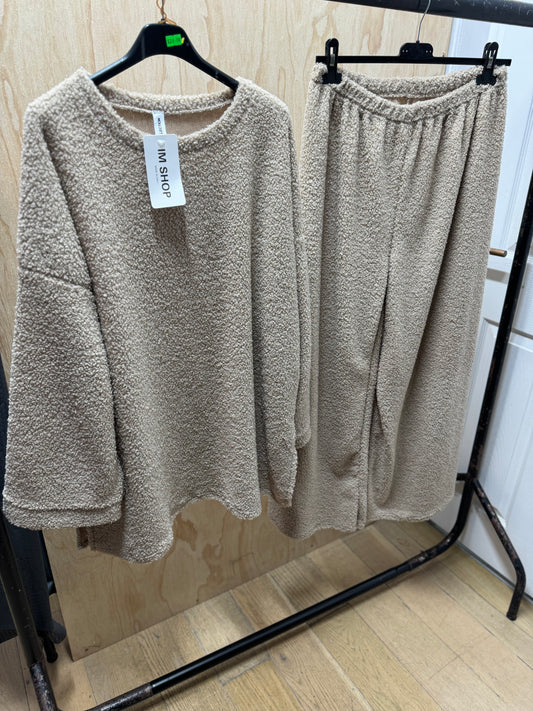 FAUX SKIN FLUFFY CO ORD